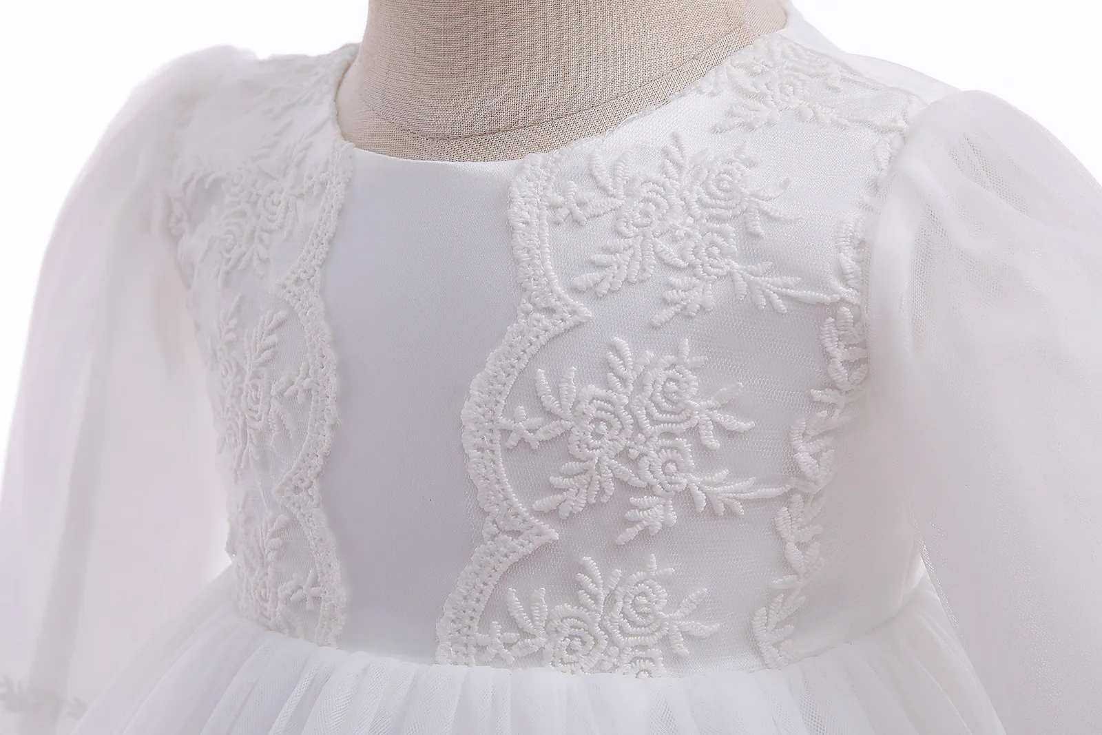Baby Girl Dress White Embroide - огляд і ціна Baby Clothing Yarn